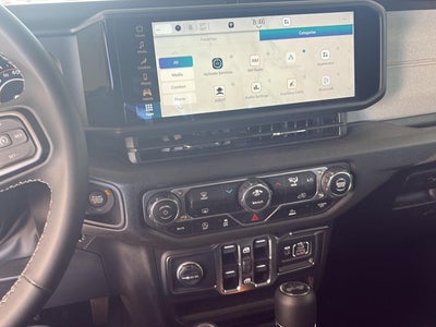 2025 Jeep Wrangler 4-Door Summit 4x4