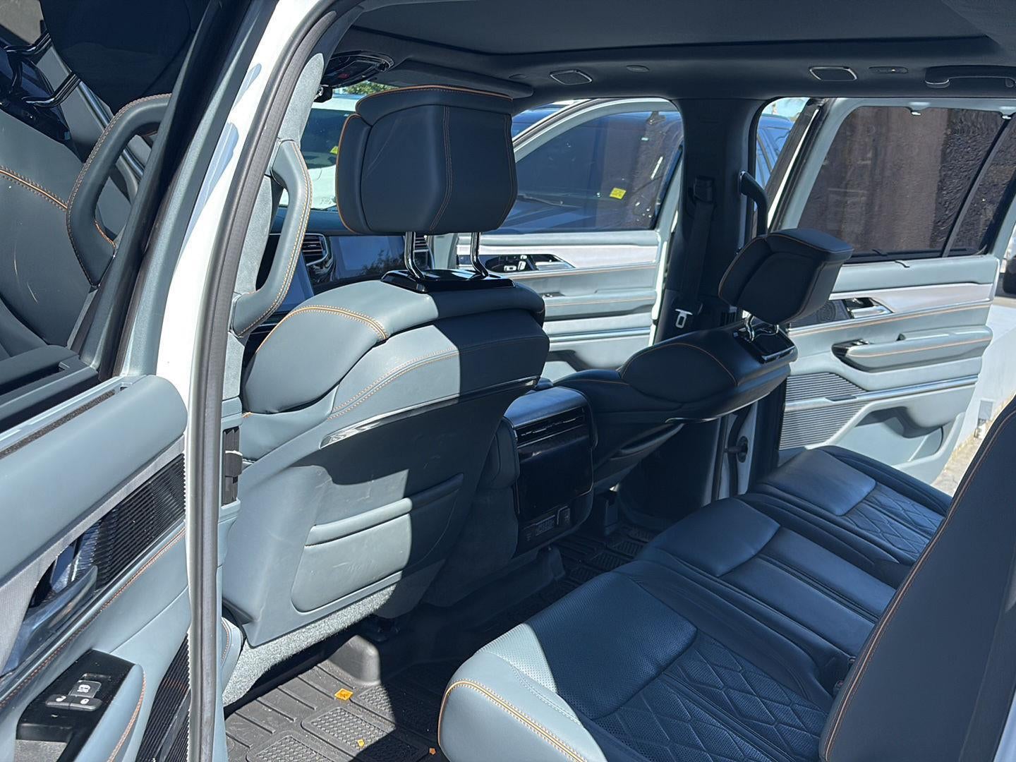 2022 Jeep Grand Wagoneer Series III