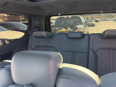 2022 Jeep Grand Wagoneer Series III