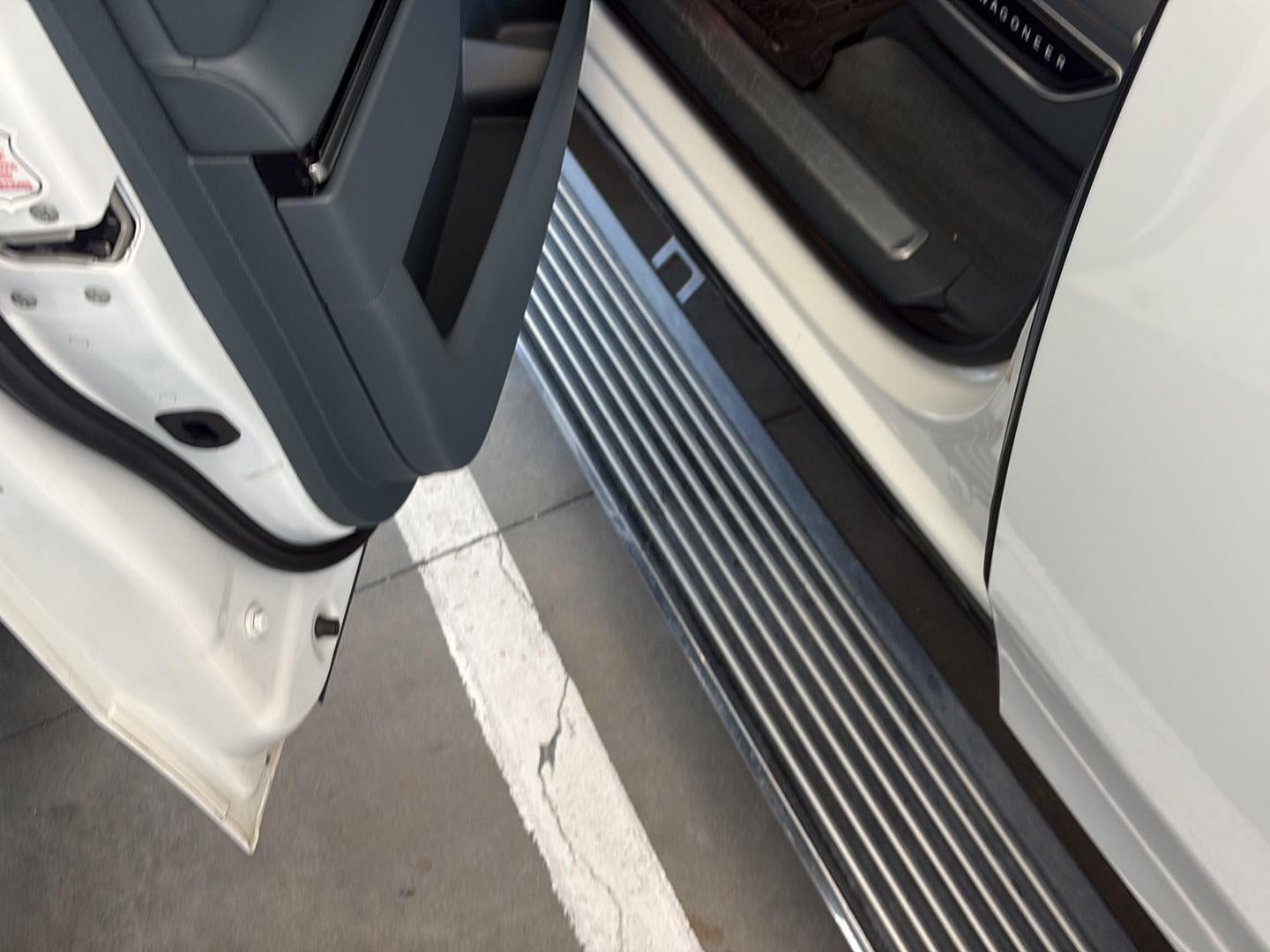 2022 Jeep Grand Wagoneer Series III