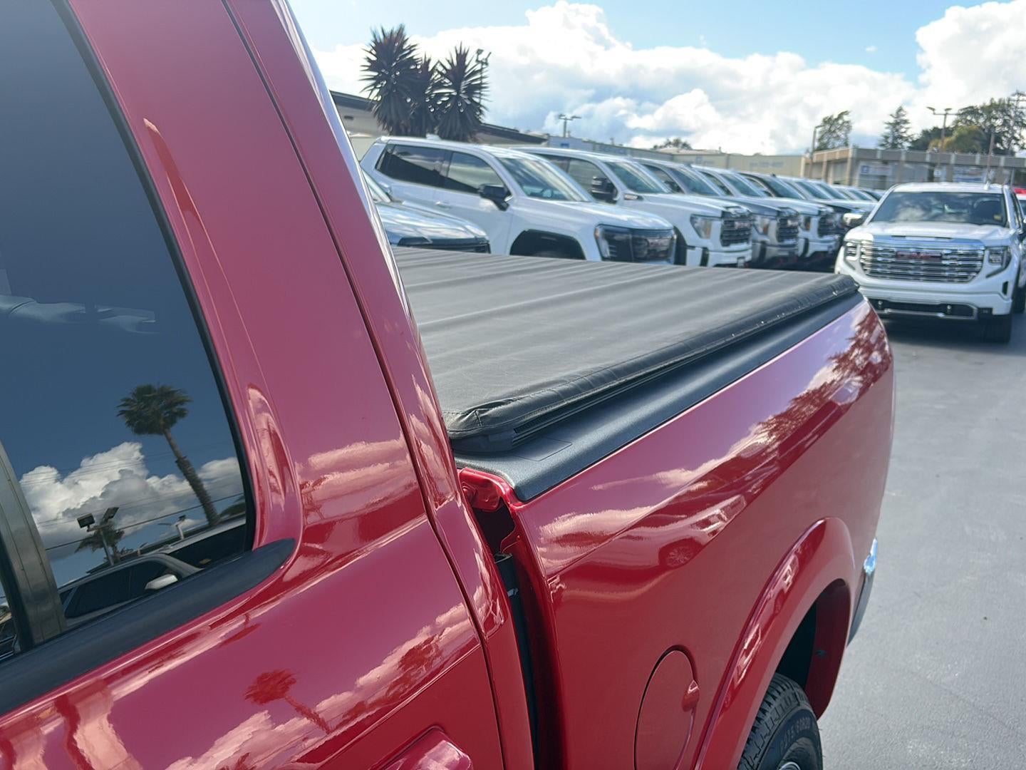 2018 RAM 1500 Laramie Crew Cab 4x4 5'7" Box