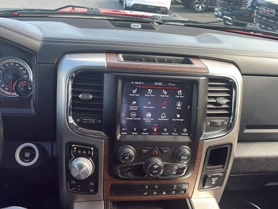 2018 RAM 1500 Laramie Crew Cab 4x4 5'7" Box
