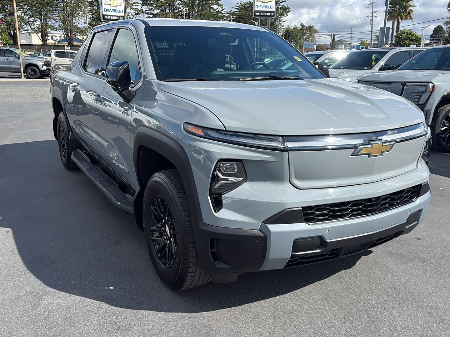 2025 Chevrolet Silverado EV LT Extended Range's photo