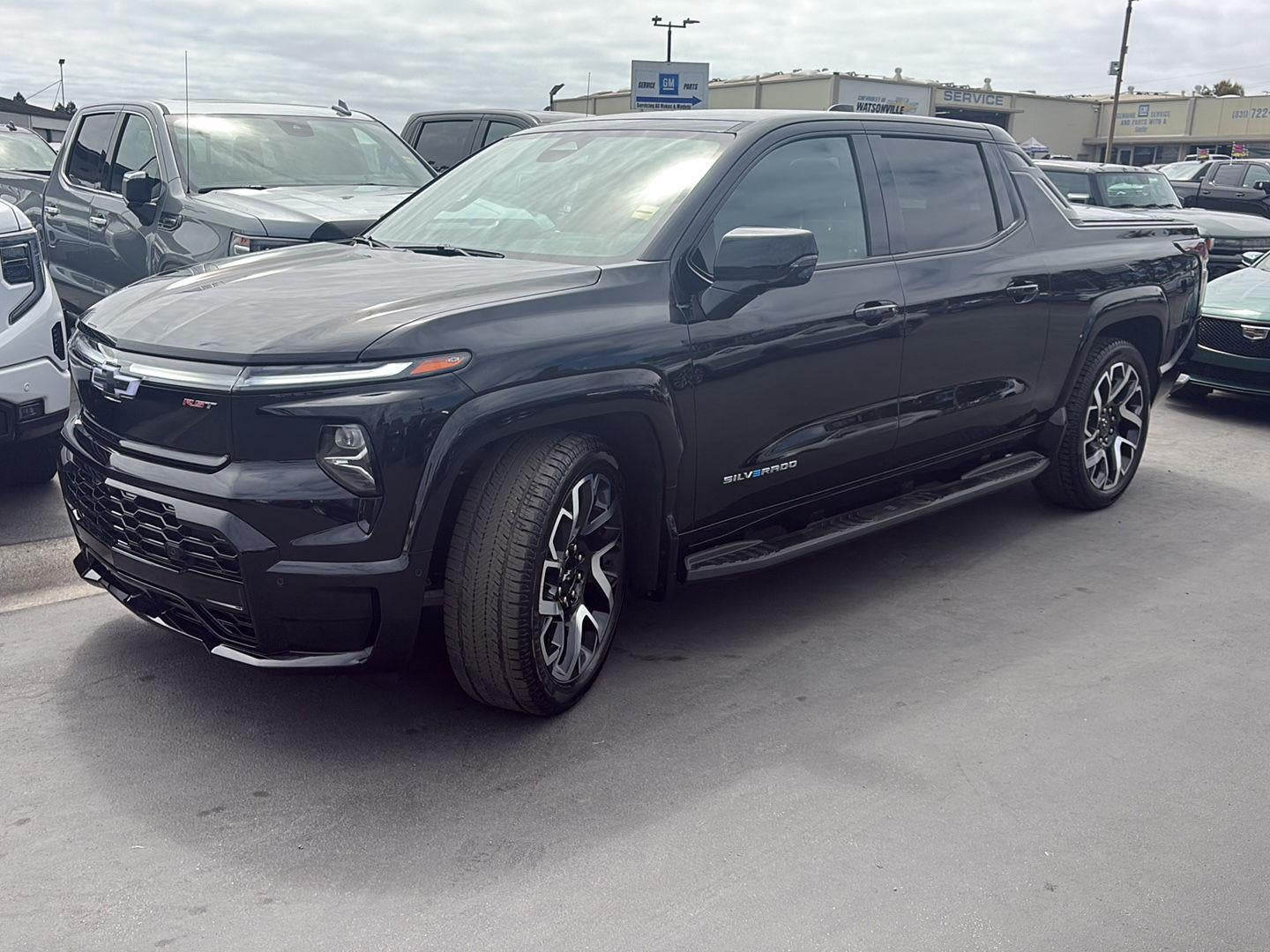 2025 Chevrolet Silverado EV RST - Max Range