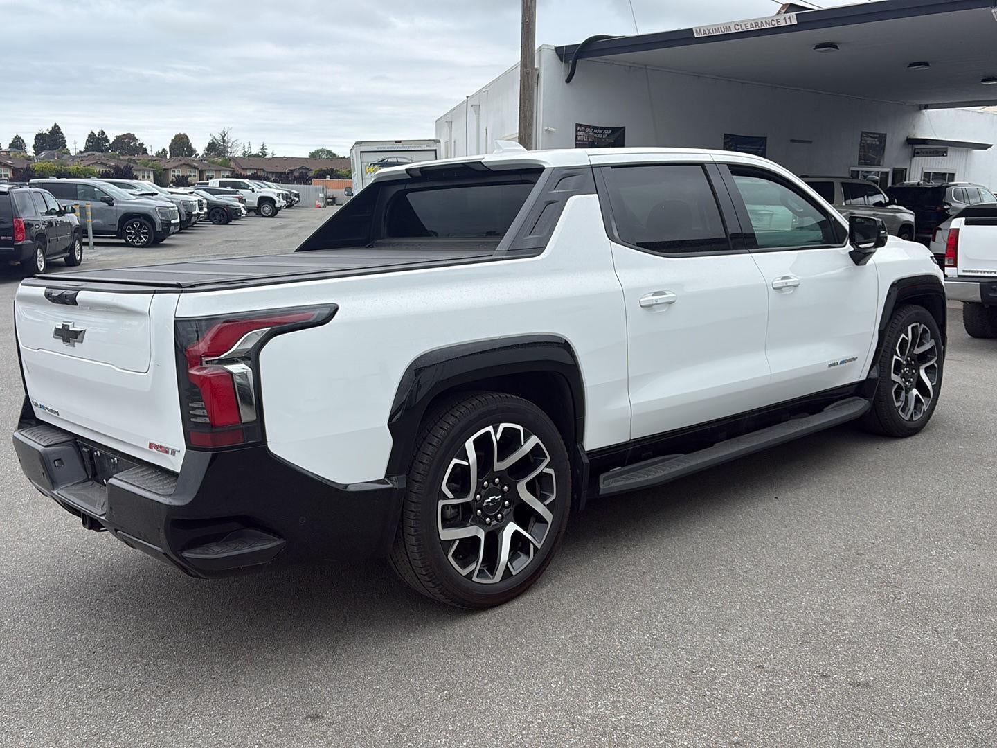 2025 Chevrolet Silverado EV RST - Max Range