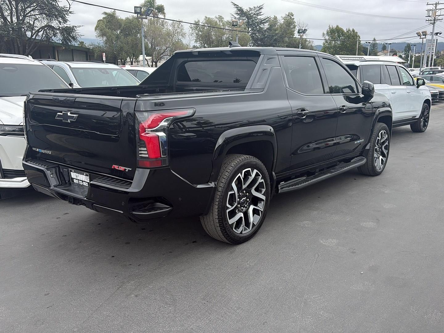 2024 Chevrolet Silverado EV RST
