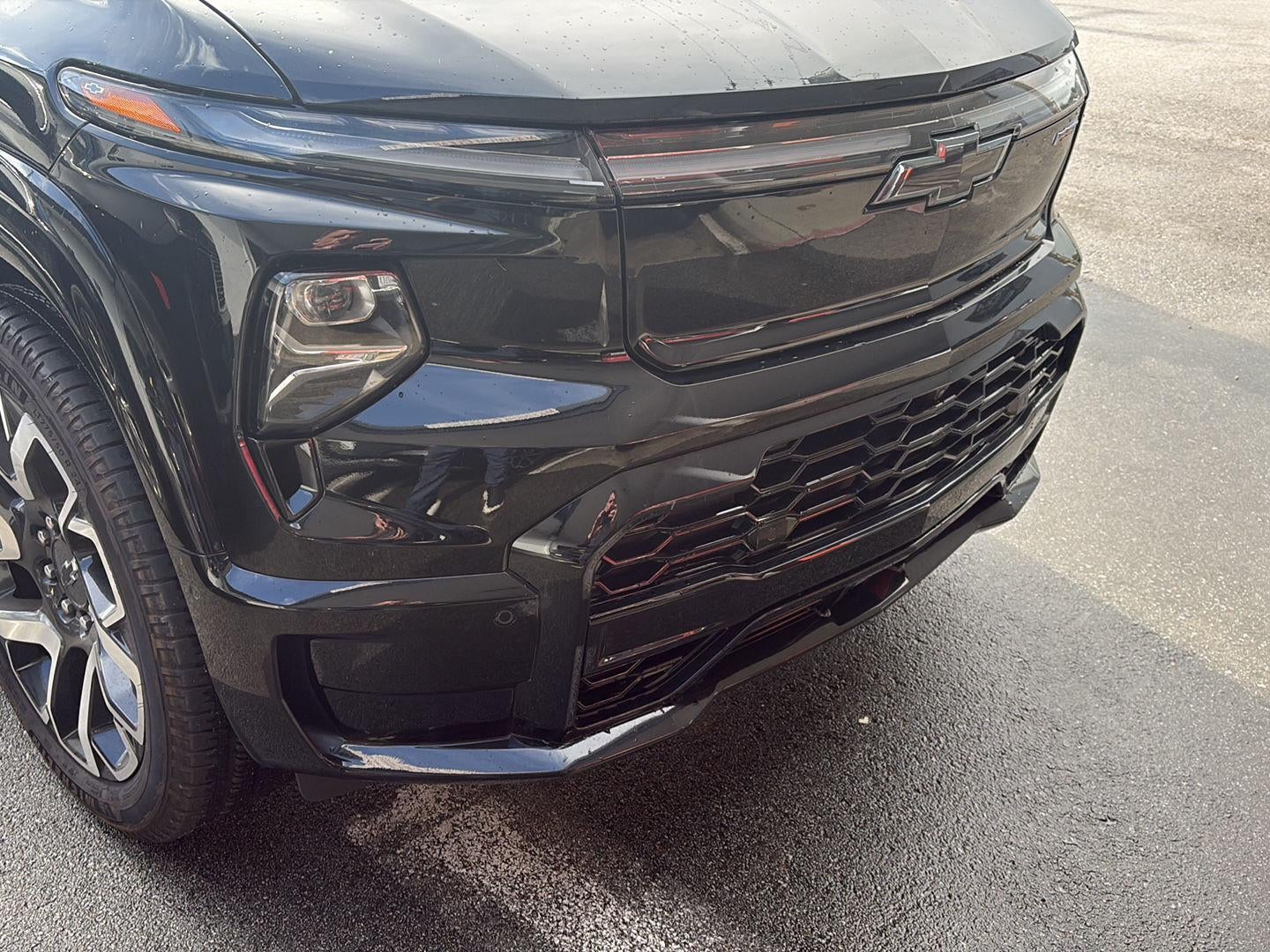 2024 Chevrolet Silverado EV RST