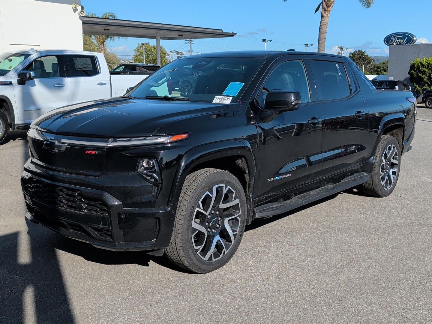2024 Chevrolet Silverado EV RST's photo