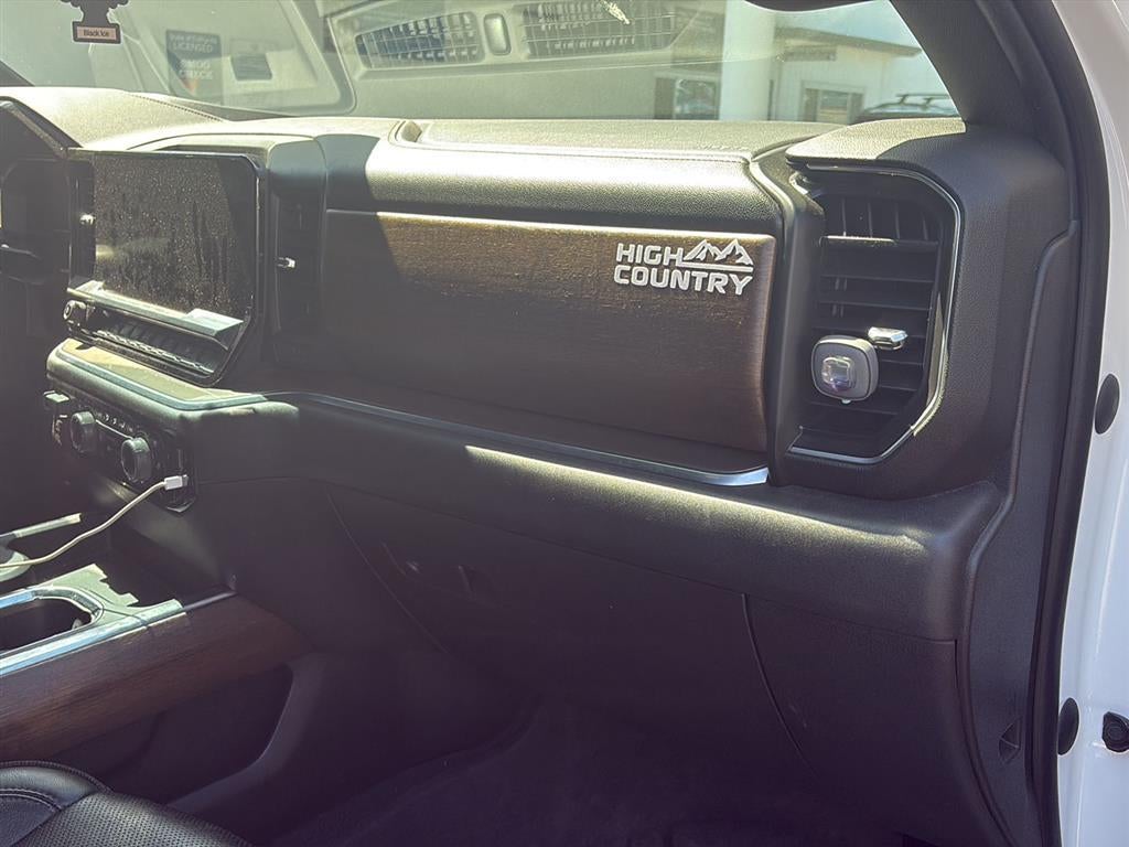 2022 Chevrolet Silverado 1500 High Country
