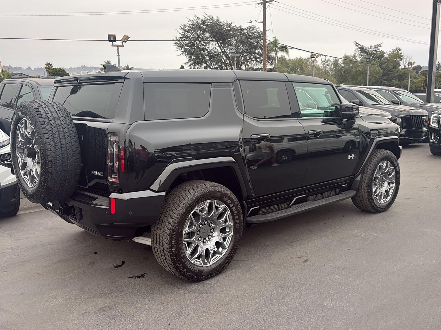 2025 GMC HUMMER EV SUV 3X