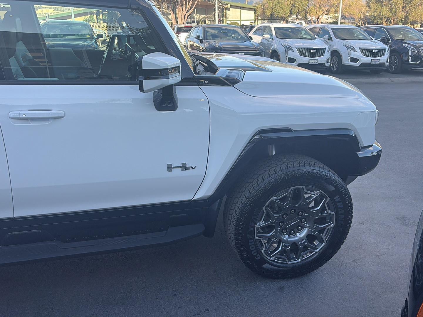 2024 GMC HUMMER EV SUV 3X