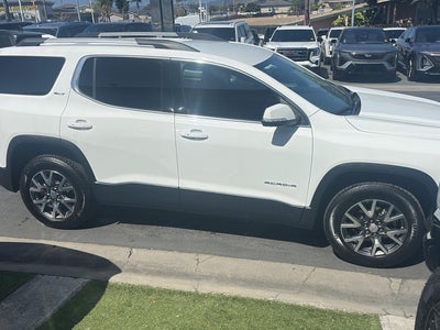 2023 GMC Acadia SLT