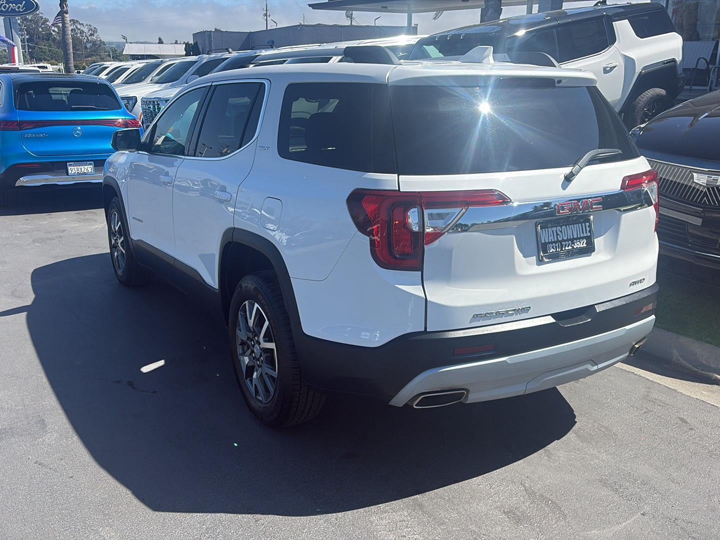 2023 GMC Acadia SLT
