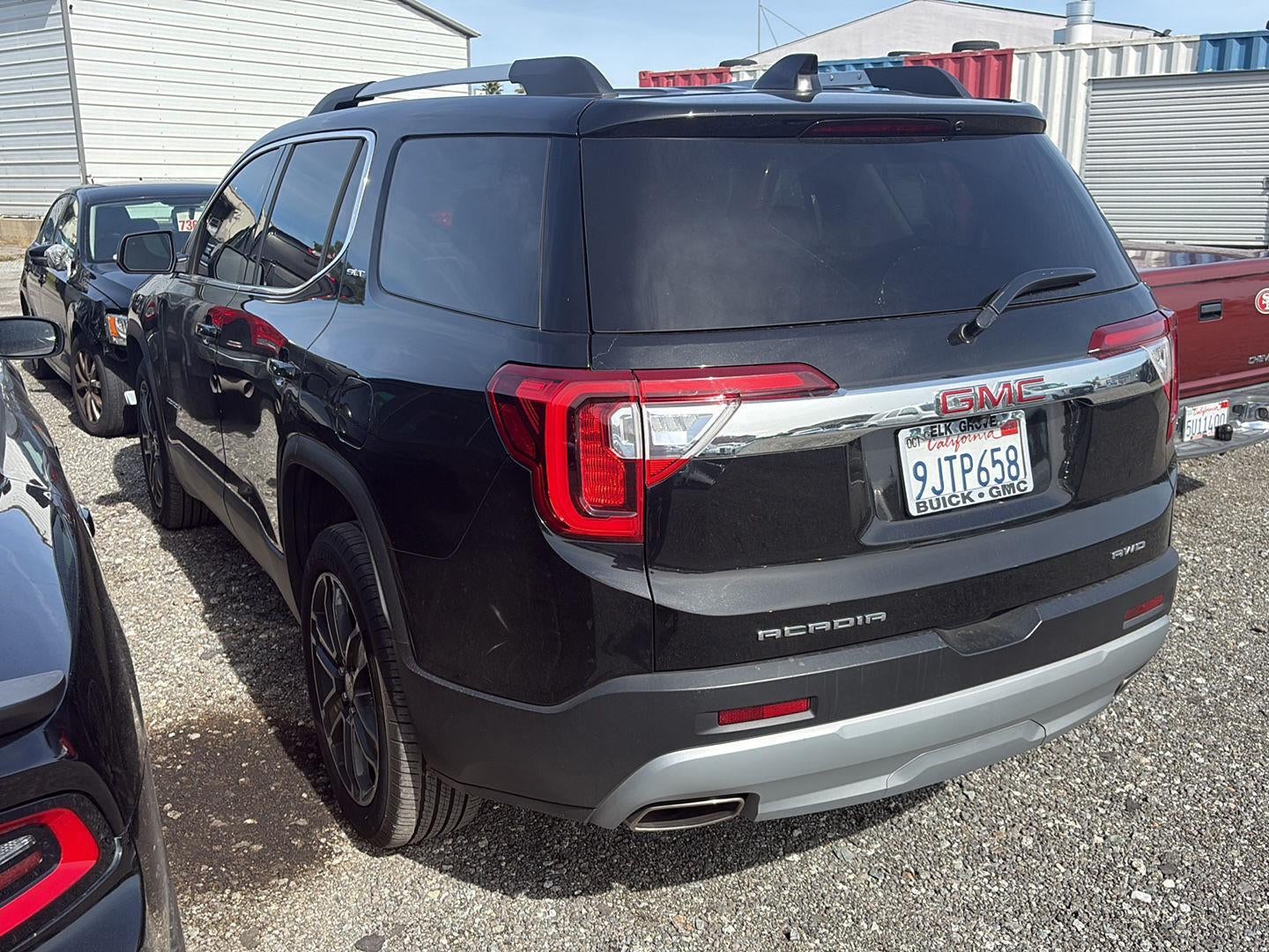 2023 GMC Acadia SLT