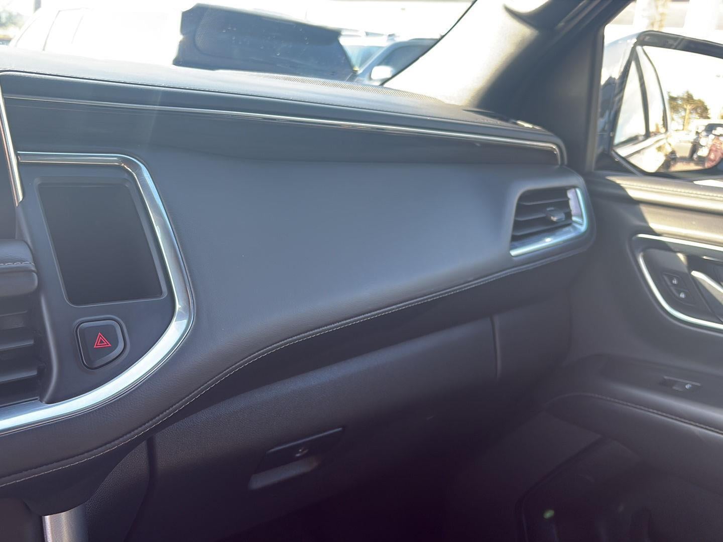 2023 GMC Yukon XL SLE