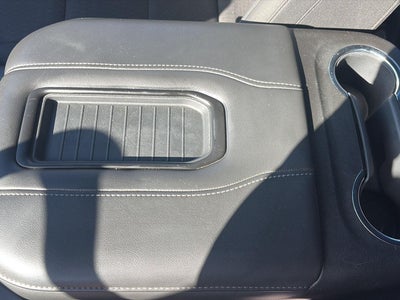 2023 GMC Yukon XL SLE