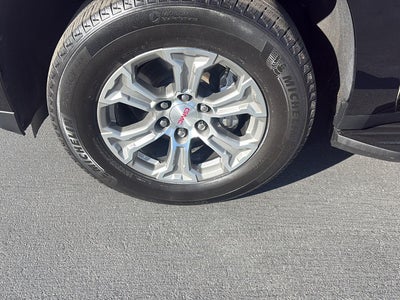 2023 GMC Yukon XL SLE