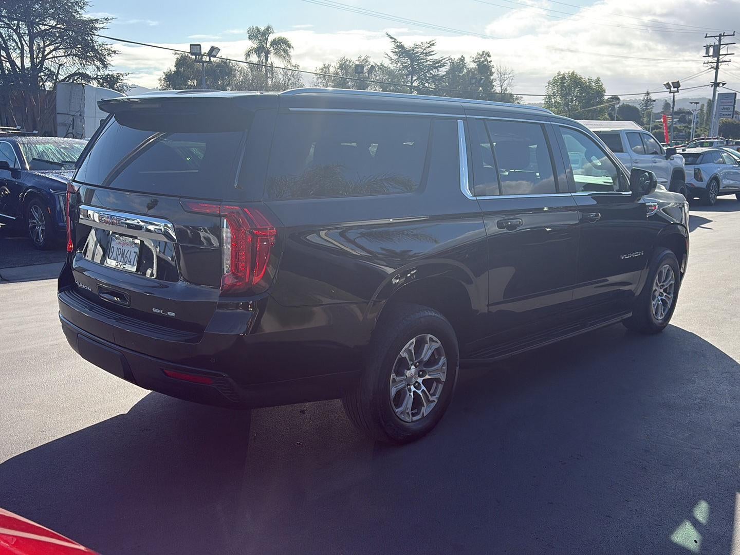 2023 GMC Yukon XL SLE