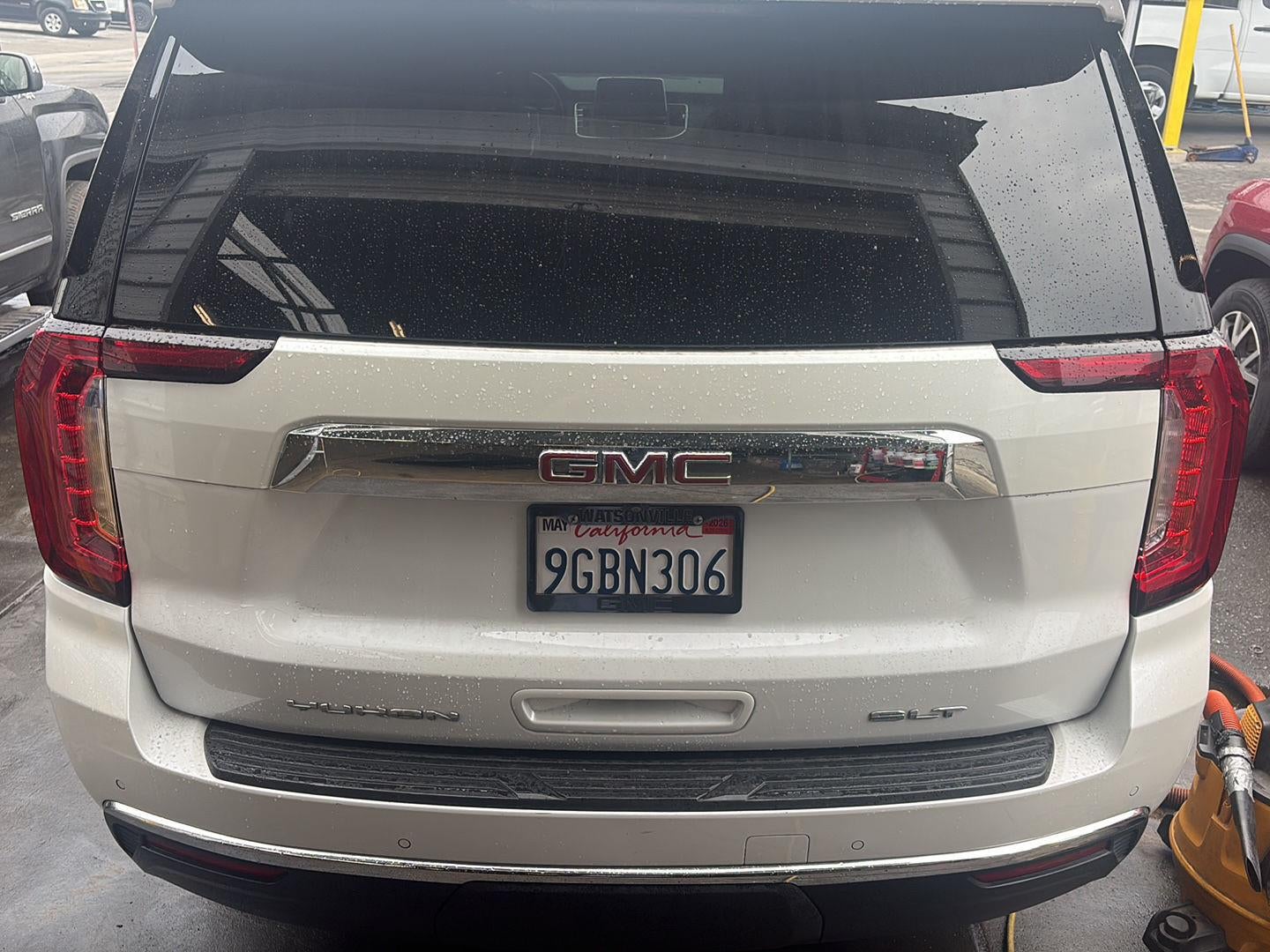 2023 GMC Yukon XL SLT