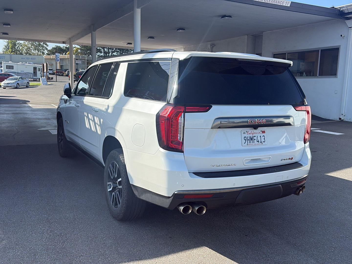 2023 GMC Yukon XL AT4