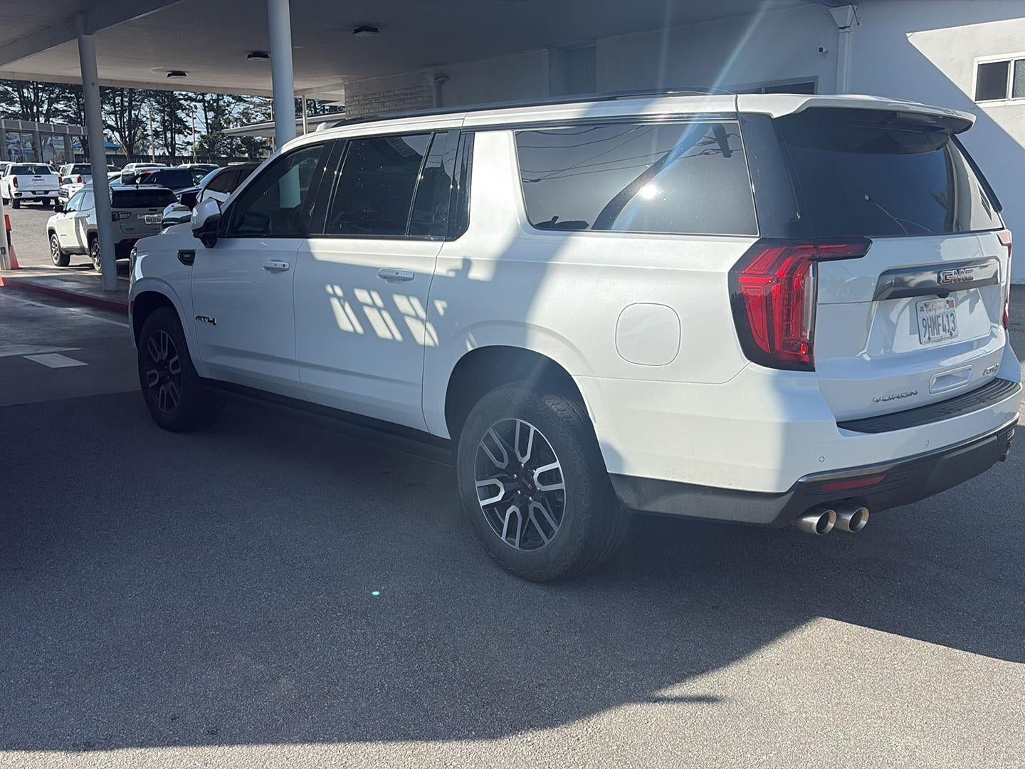 2023 GMC Yukon XL AT4