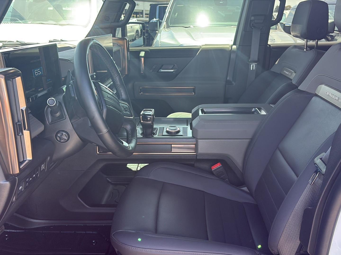 2025 GMC HUMMER EV SUV 2X