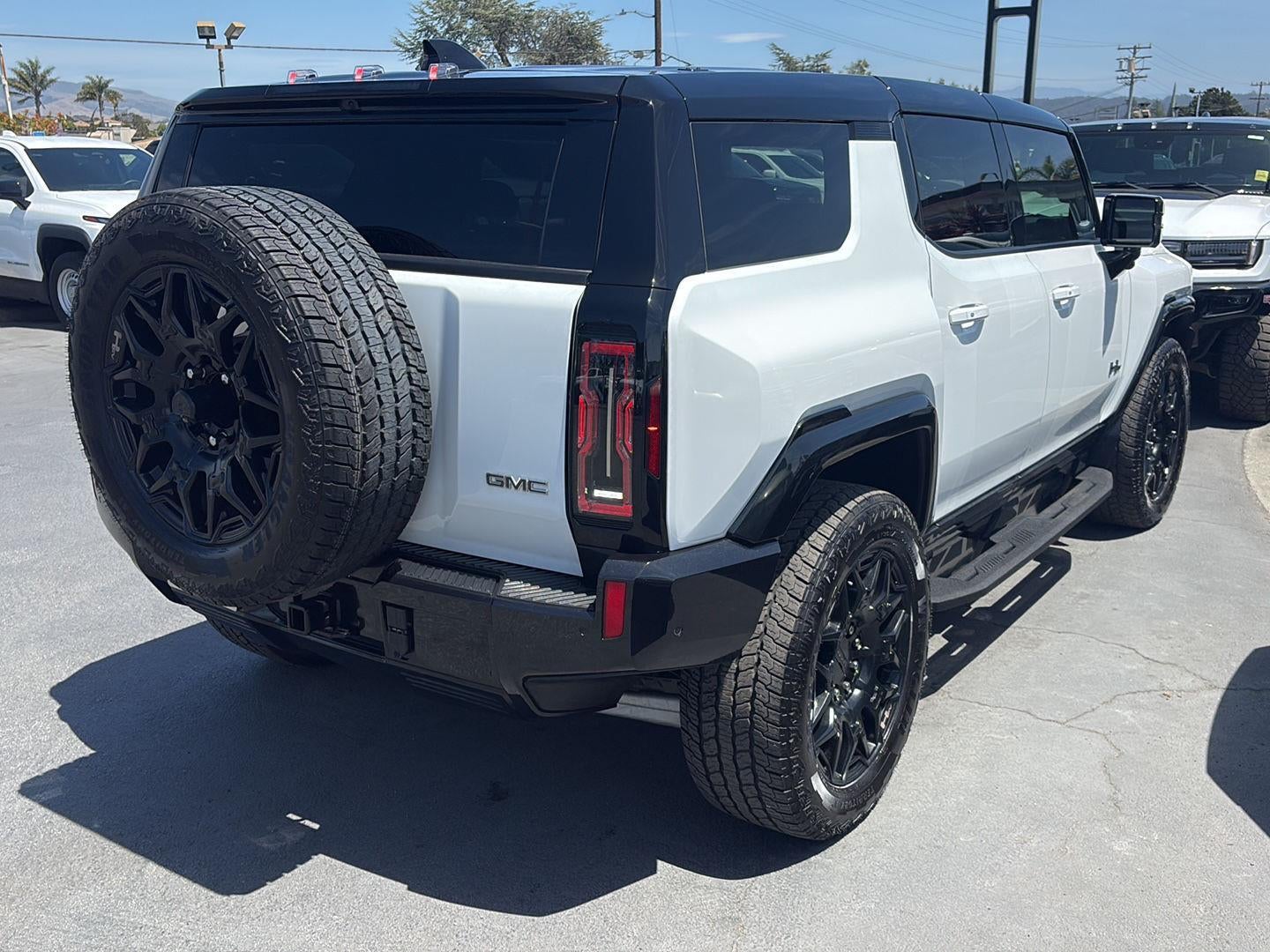 2025 GMC HUMMER EV SUV 2X