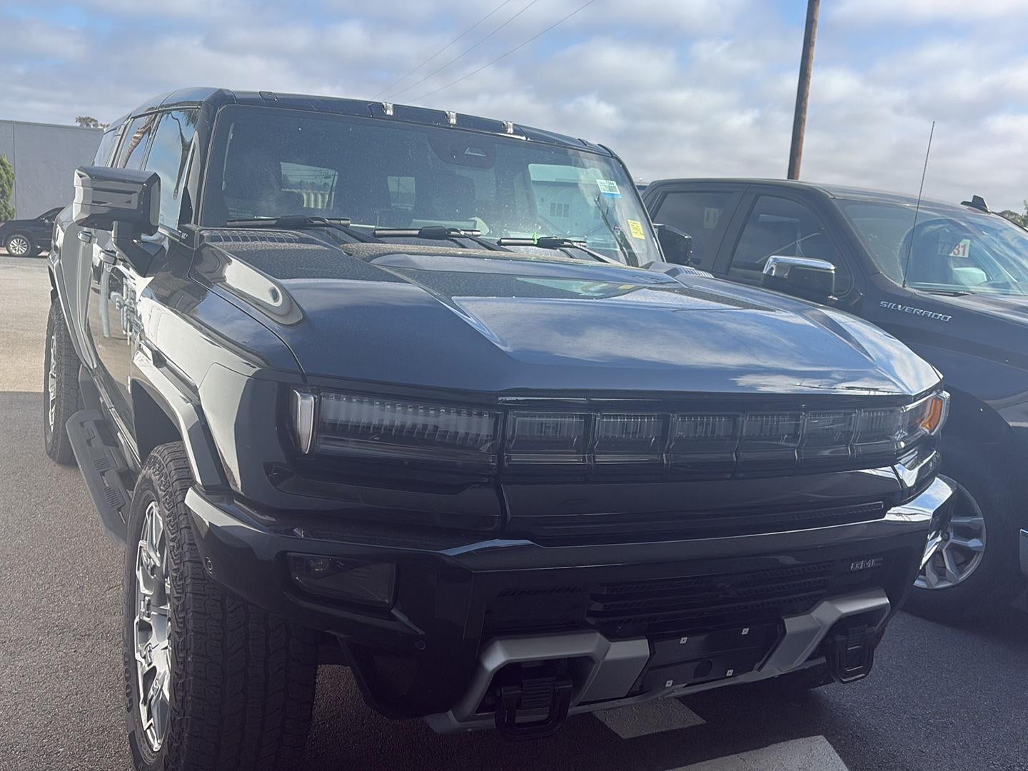 2026 GMC Hummer EV 3X SUV's photo