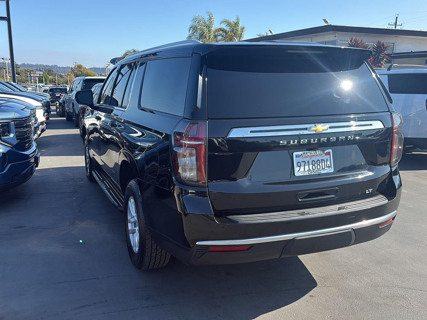 2023 Chevrolet Suburban LT