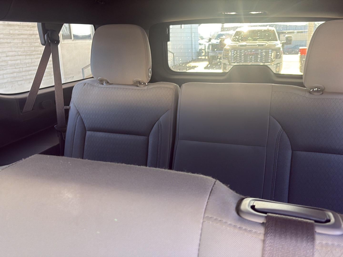 2022 Chevrolet Suburban LS