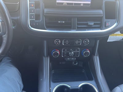 2022 Chevrolet Suburban LS