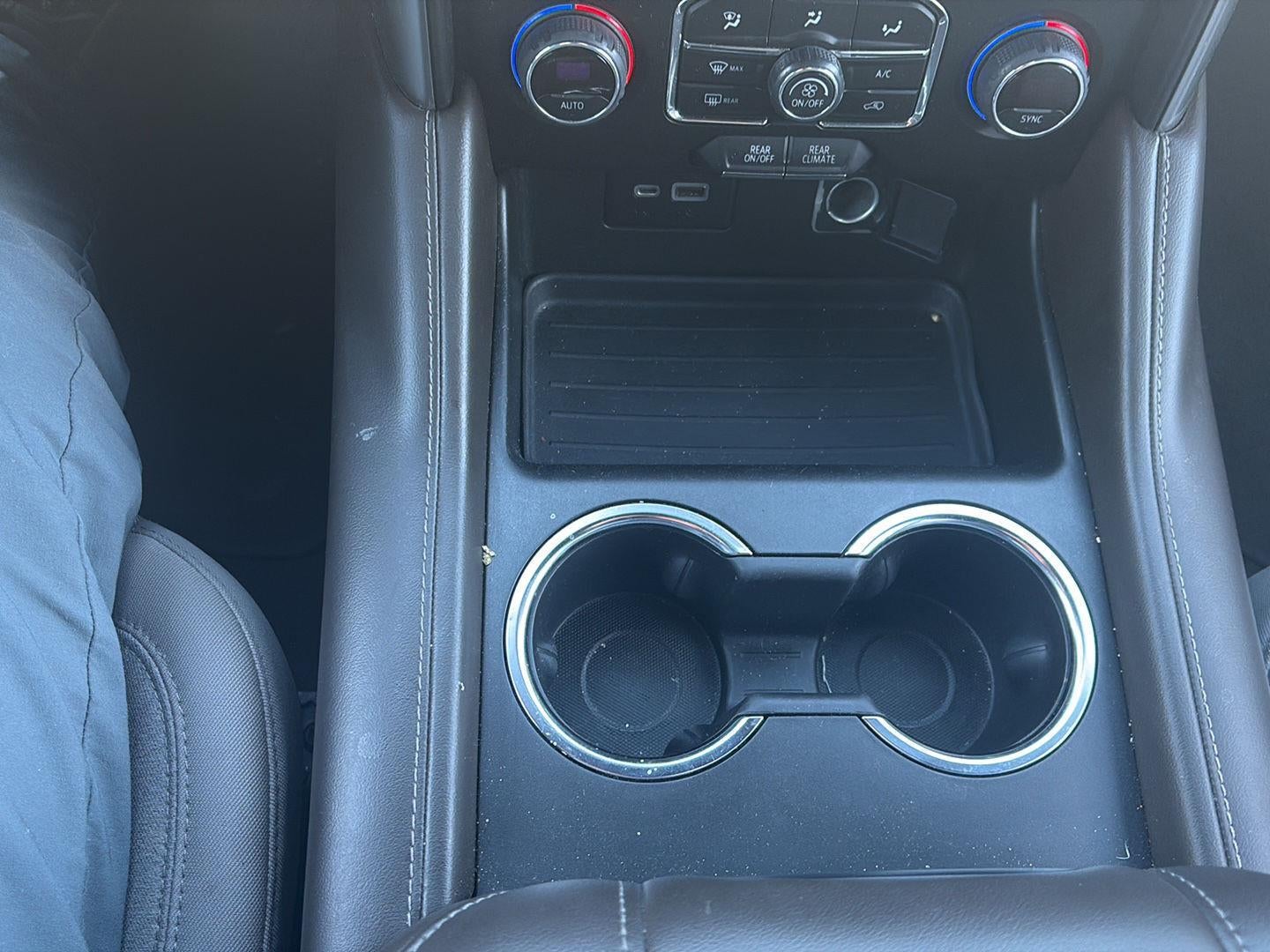 2022 Chevrolet Suburban LS