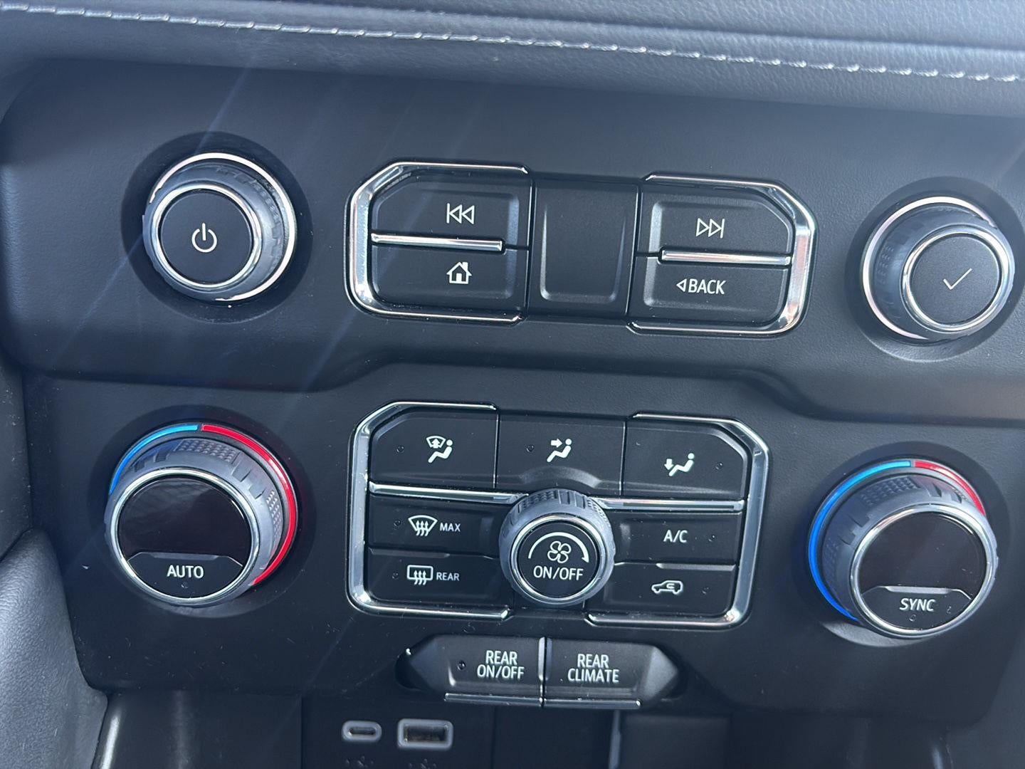 2023 Chevrolet Tahoe LS