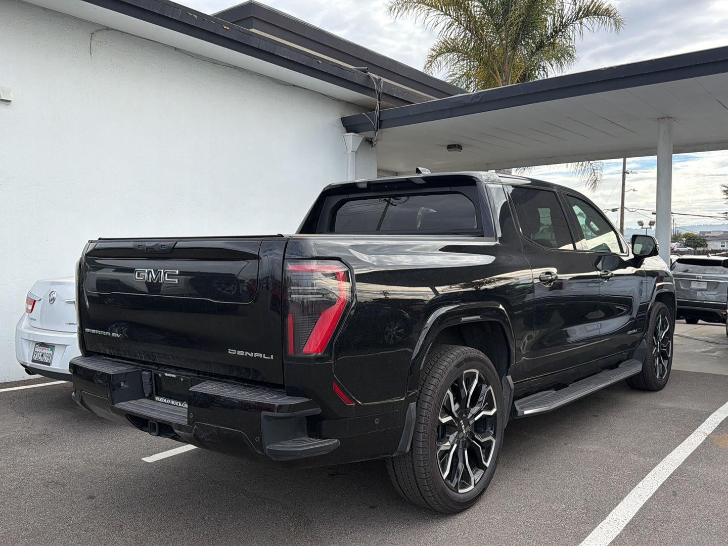 2025 GMC Sierra EV Extended Range Denali
