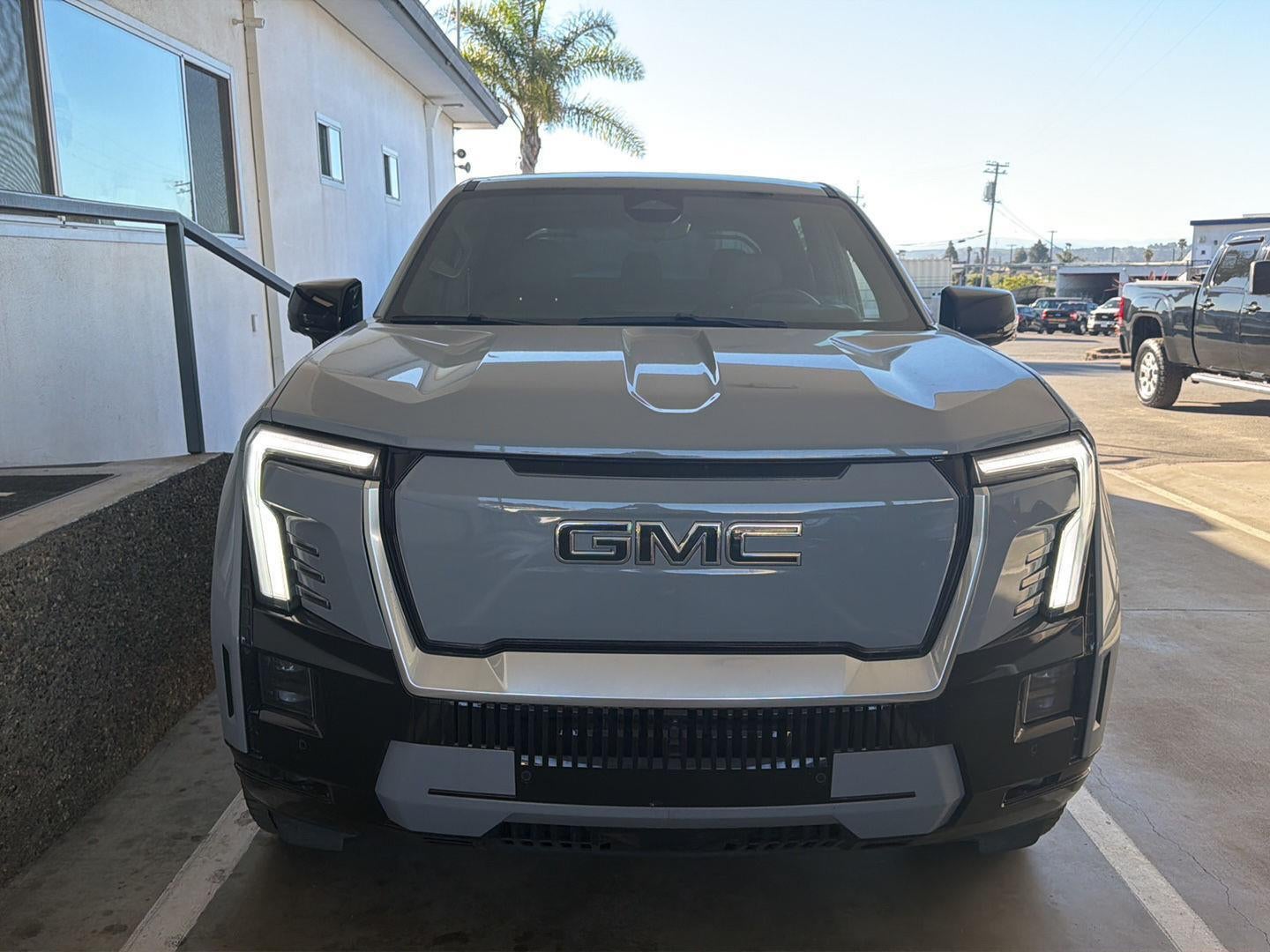 2024 GMC Sierra EV Denali Edition 1