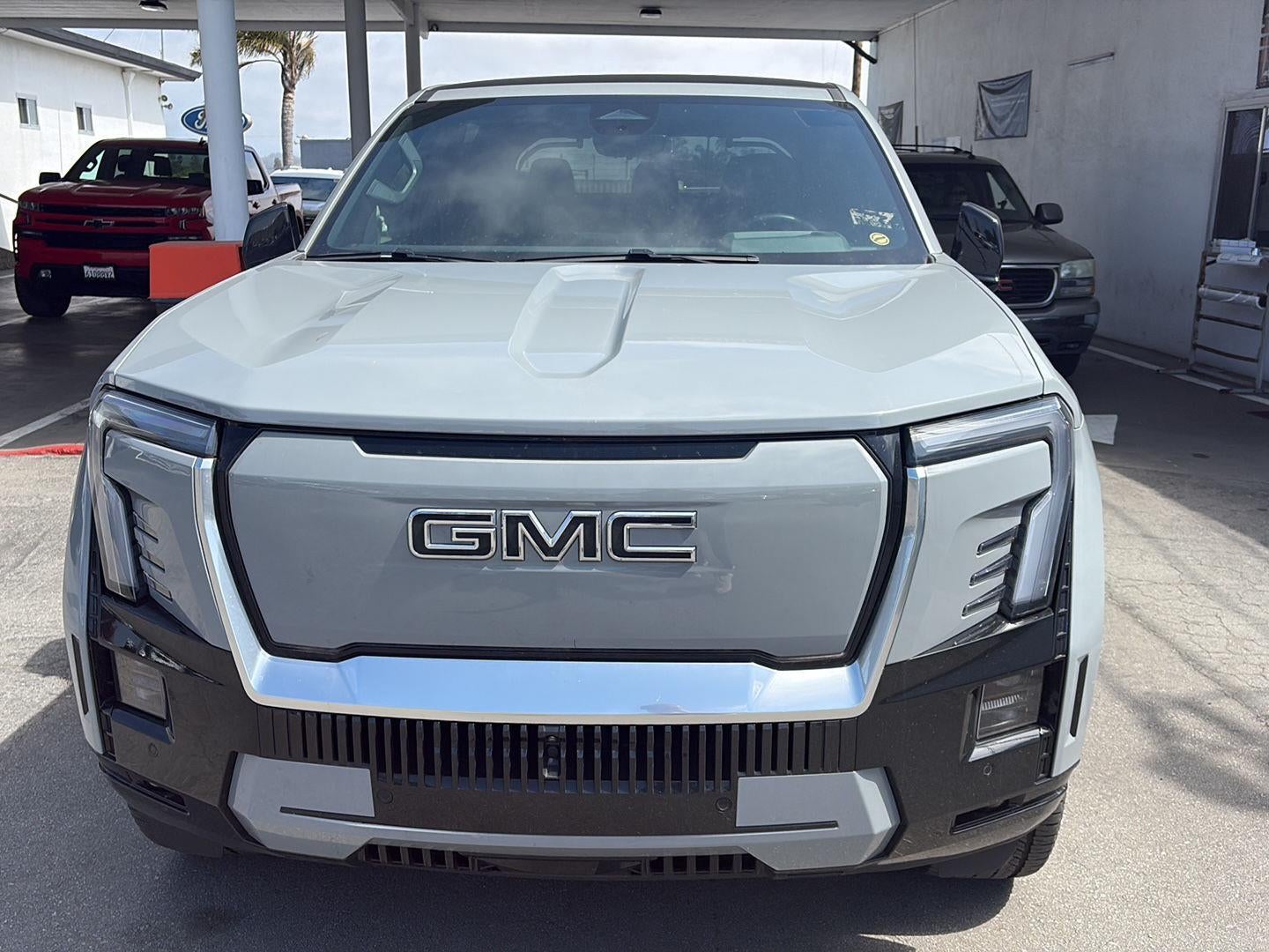 2024 GMC Sierra EV Denali Edition 1