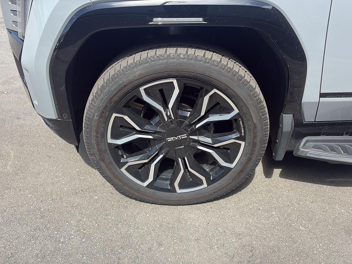2024 GMC Sierra EV Denali Edition 1