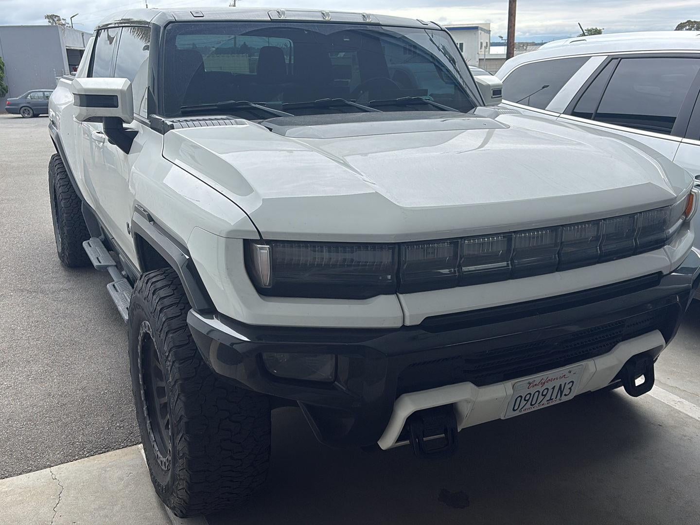2023 GMC Hummer EV 3X's photo