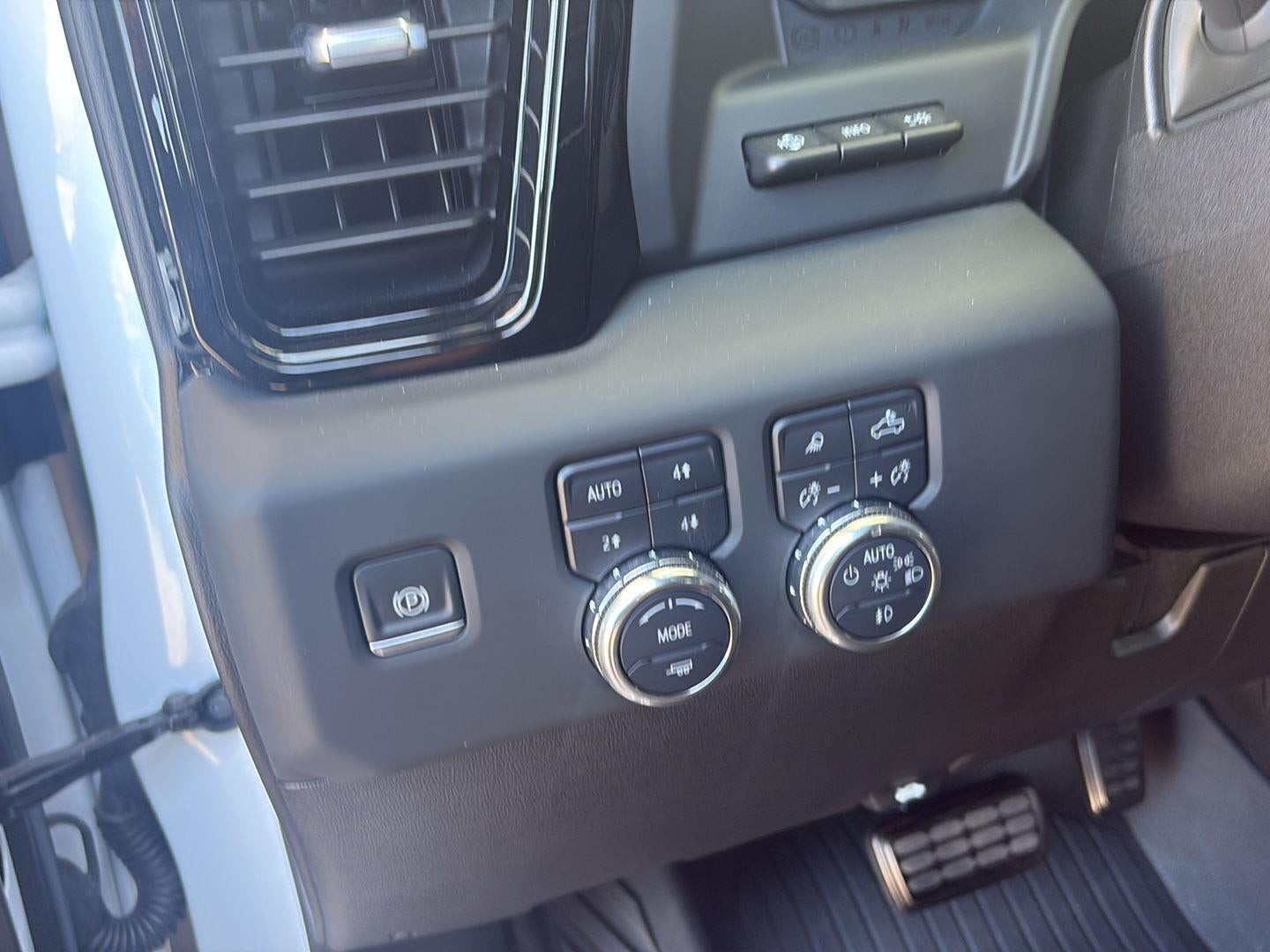 2024 GMC Sierra 2500 HD AT4X