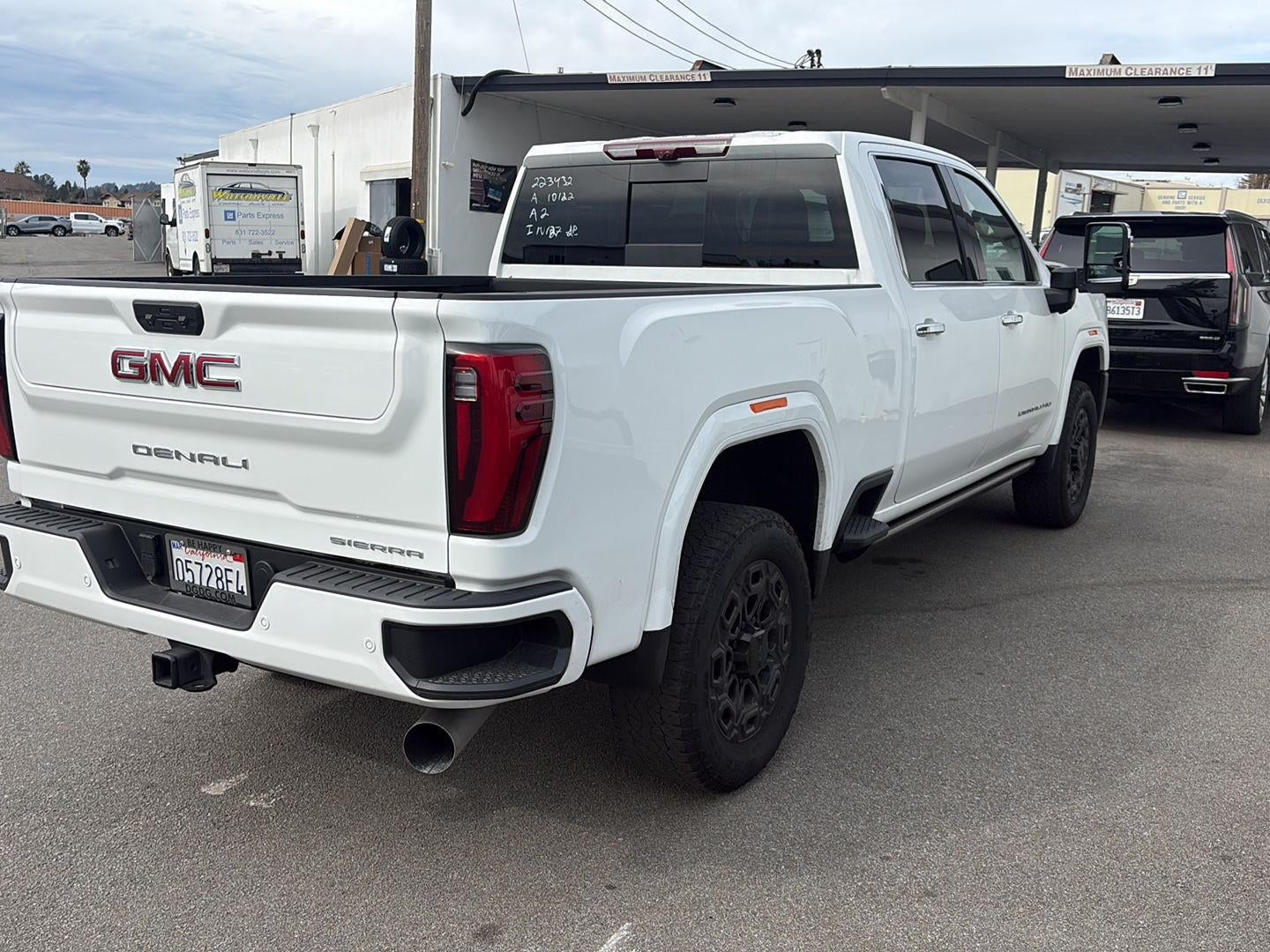 2025 GMC Sierra 2500 HD Denali