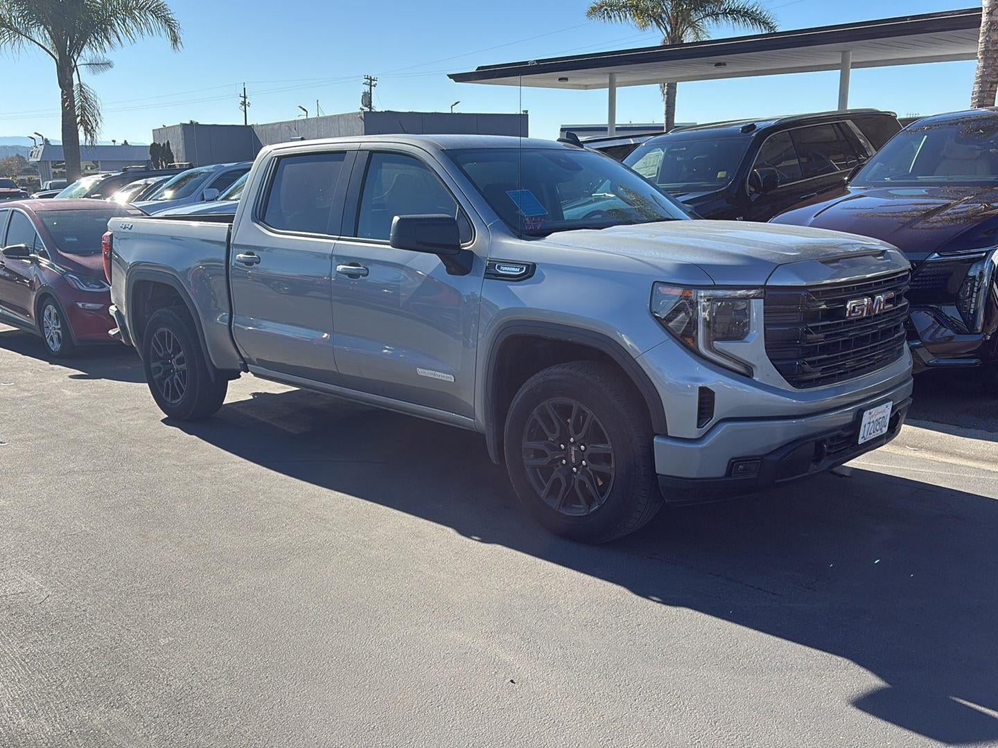 2025 GMC Sierra 1500 Elevation