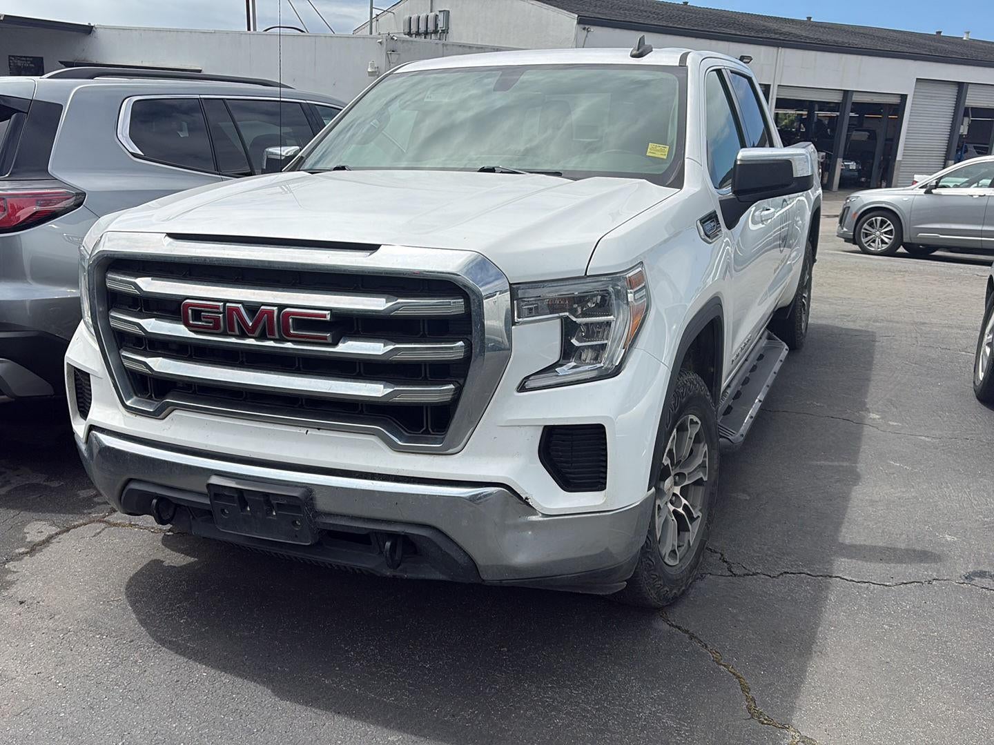 2019 GMC Sierra 4WD Crew Cab Standard Box SLE's photo