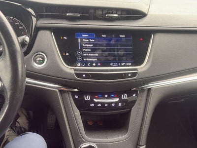 2022 Cadillac XT5 Luxury