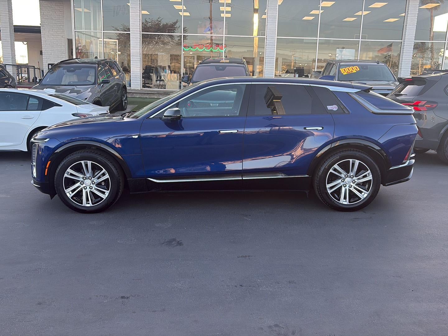 2024 Cadillac LYRIQ Tech