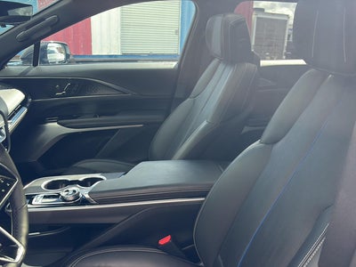 2023 Cadillac LYRIQ Luxury