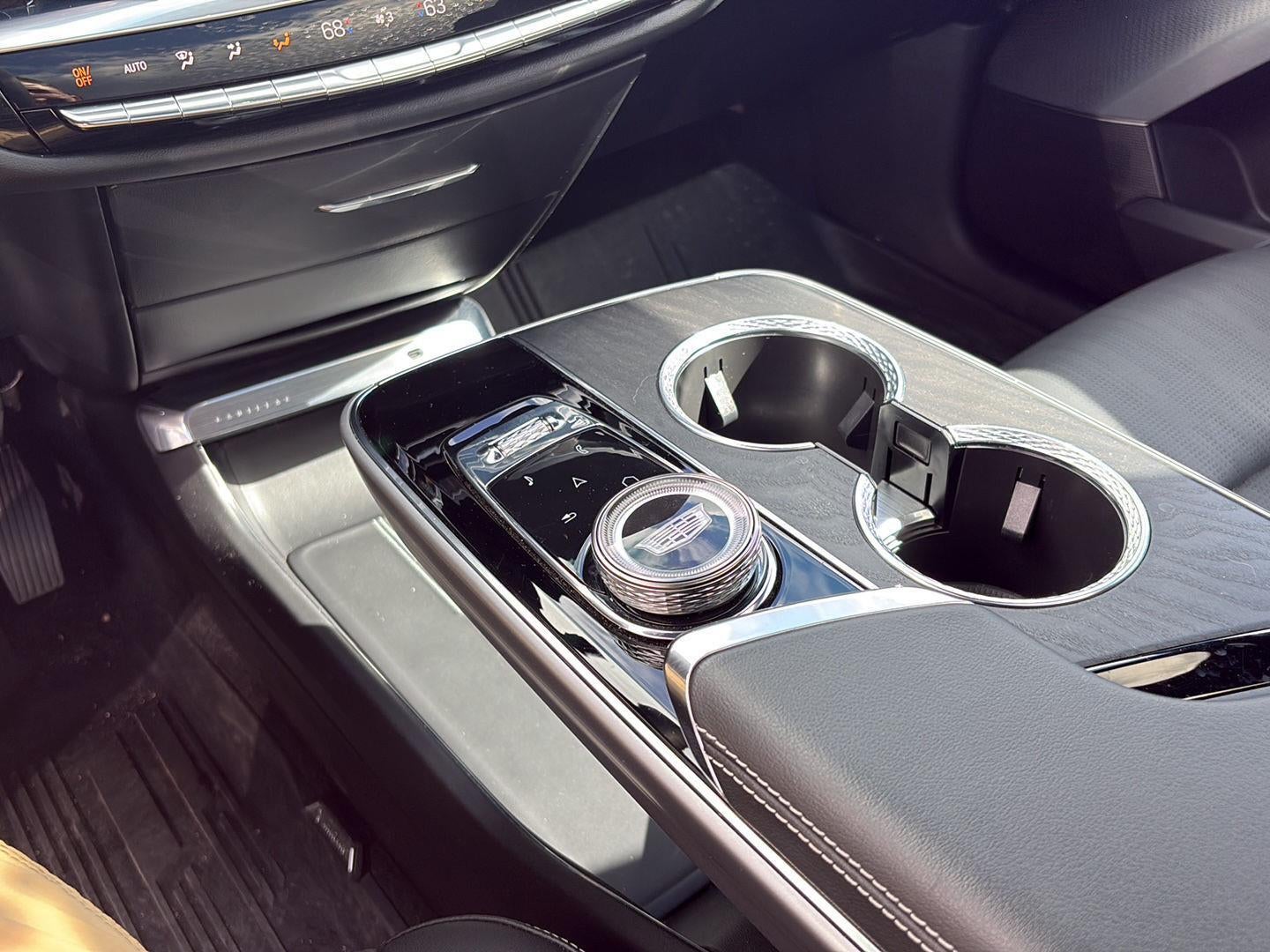 2023 Cadillac LYRIQ Luxury