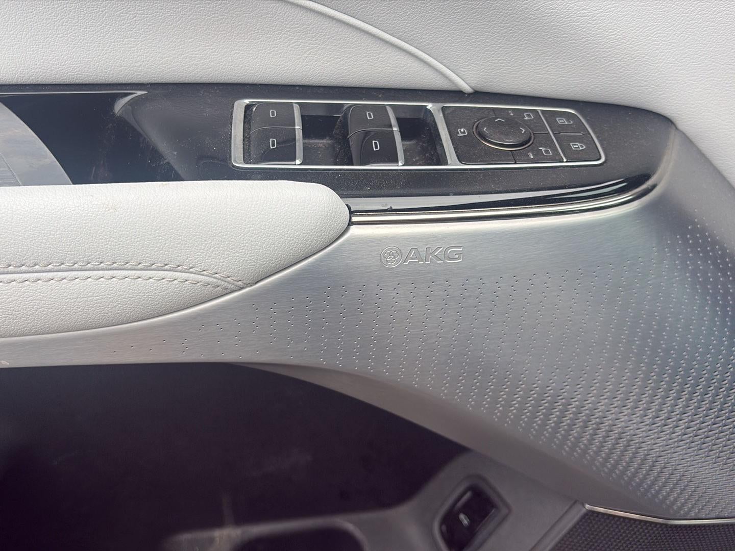 2023 Cadillac LYRIQ RWD Luxury