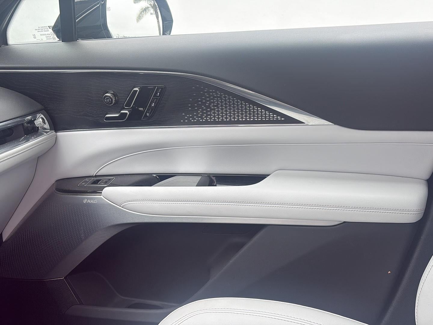 2023 Cadillac LYRIQ RWD Luxury