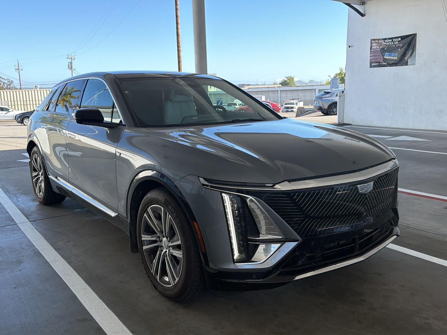 Used 2023 Cadillac LYRIQ Luxury with VIN 1GYKPMRK6PZ000844 for sale in Watsonville, CA