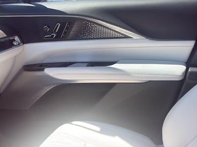 2023 Cadillac LYRIQ Luxury